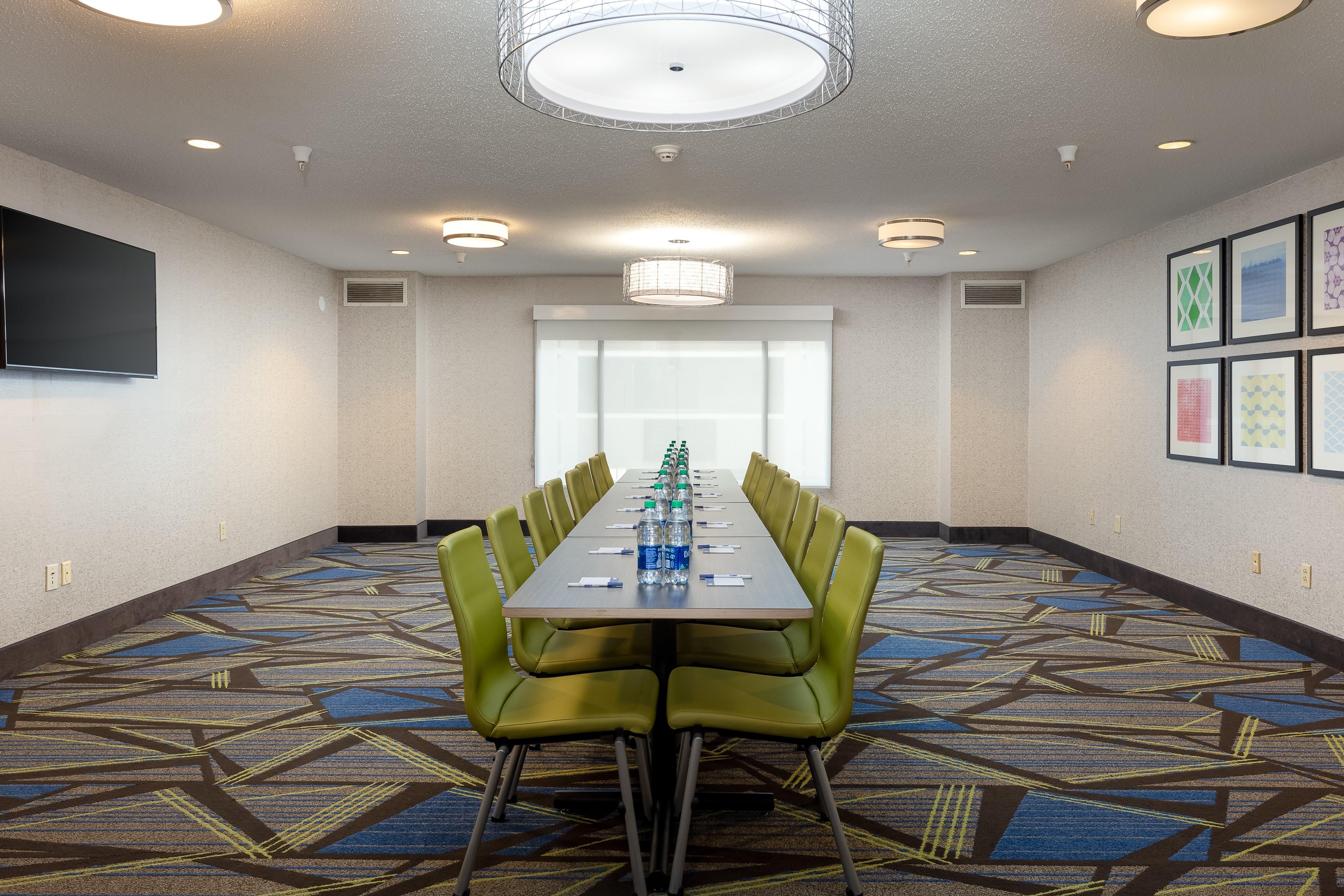 Holiday Inn Express & Suites Milton East I-10 By Ihg Exterior photo