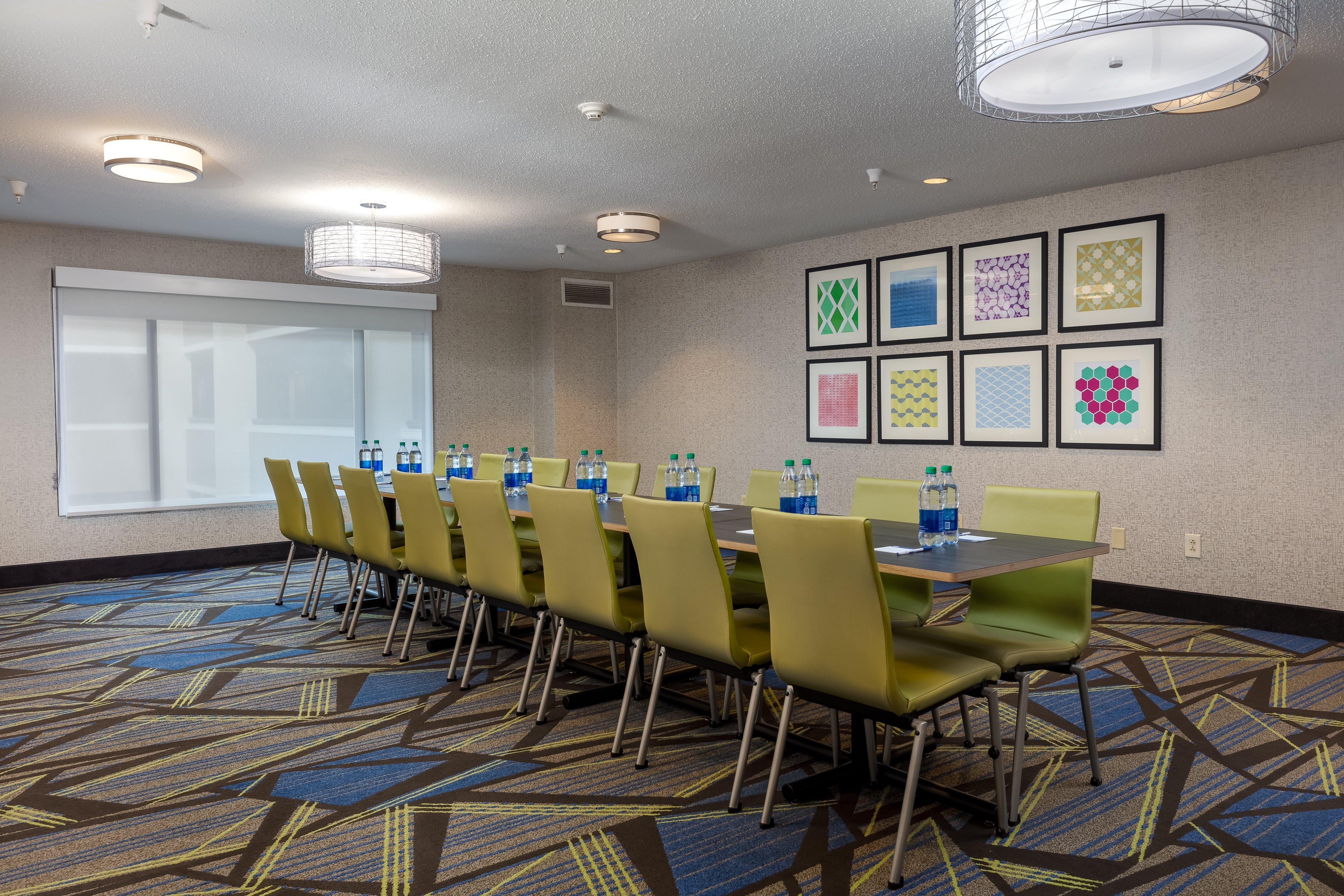 Holiday Inn Express & Suites Milton East I-10 By Ihg Exterior photo